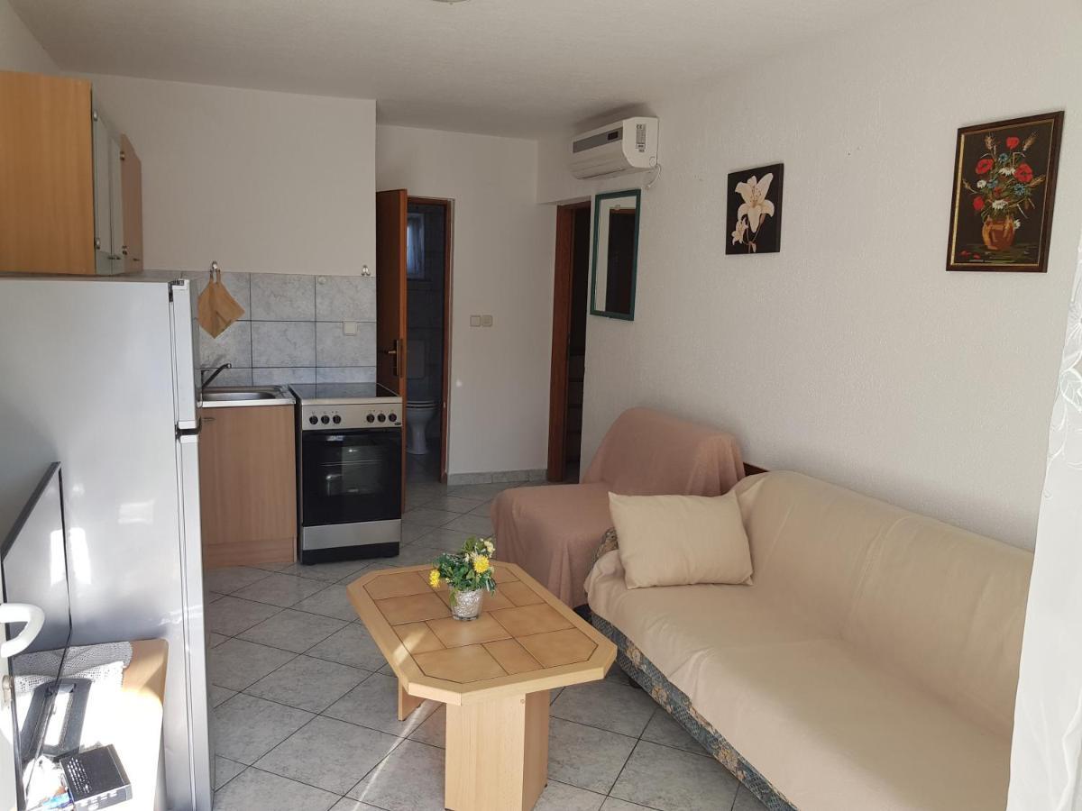 Apartament Astra Vir Zewnętrze zdjęcie