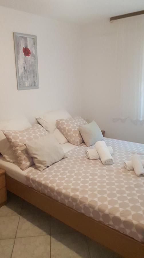 Apartament Astra Vir Zewnętrze zdjęcie